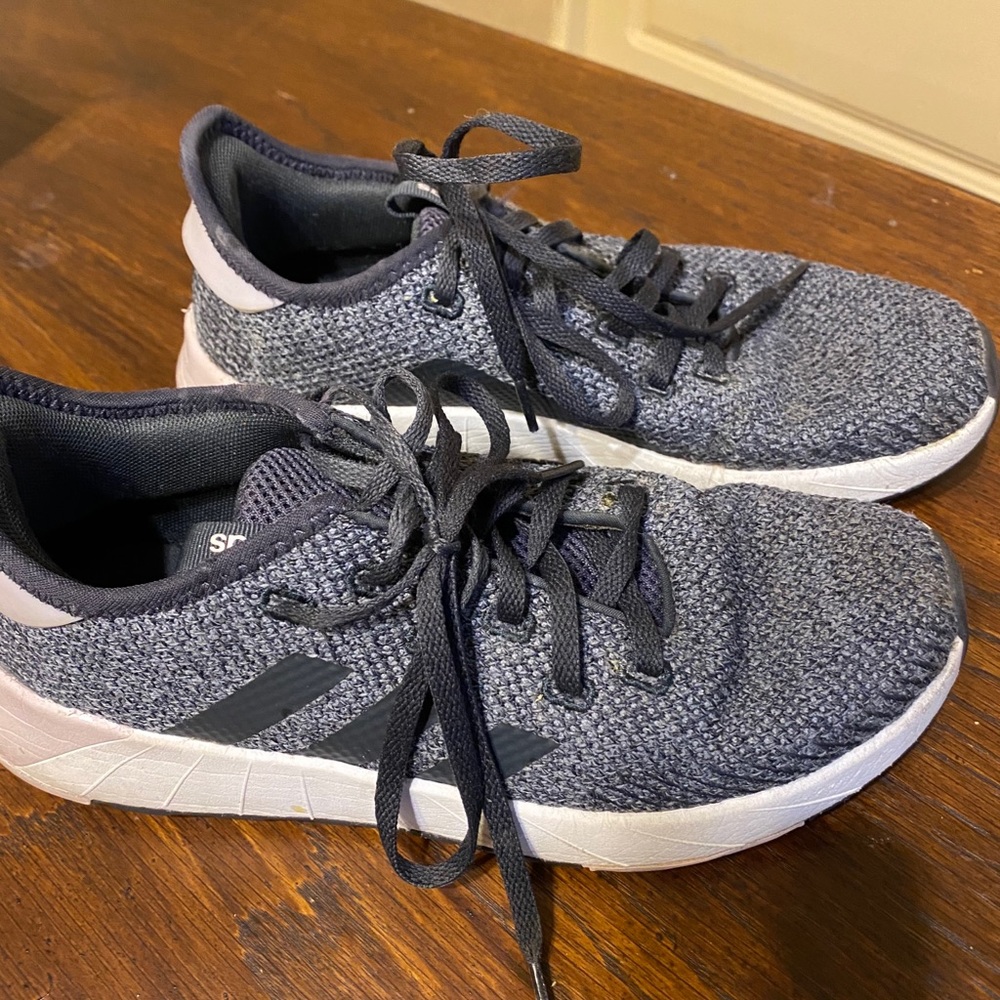 Womens Adidas sneakers